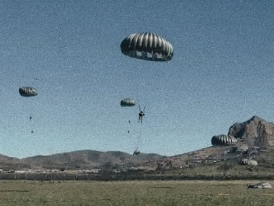 Salto en paracaídas maniobrable MC 6 Firma Escuela de Paracaidistas y fuerzas Especiales del Ejército de Chile 004