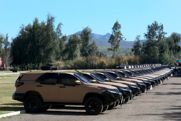 El Ejército de Chile presenta sus nuevos SUV blindados Copper 2.8 TDI 4x4 Firma Ministerio de Defensa Nacional de Chile 002