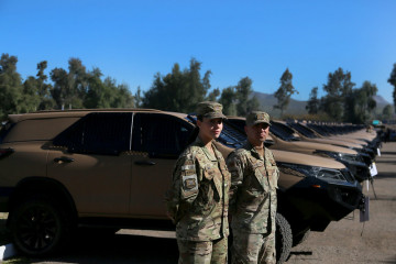 El Ejército de Chile presenta sus nuevos SUV blindados Copper 2.8 TDI 4x4 Firma Ministerio de Defensa Nacional de Chile 015