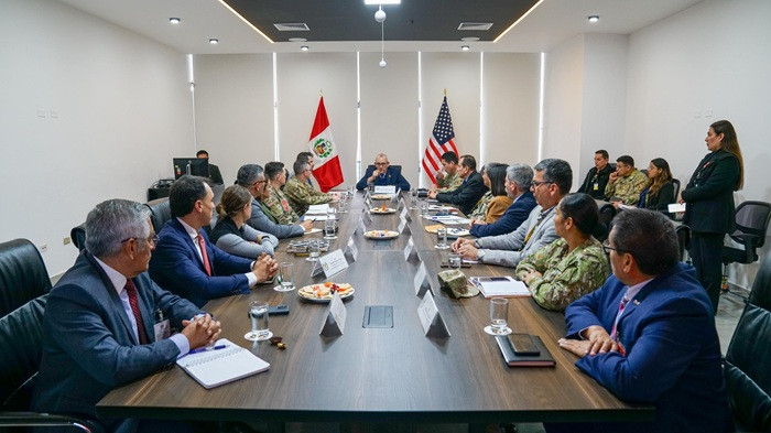 PlanEstrategicoGestiónArmasMunicionesExplosivos ReunionTrabajao PersonalEmbajadaEEUU sedeMIndefLima 18jul2025 MInDefPeru 01