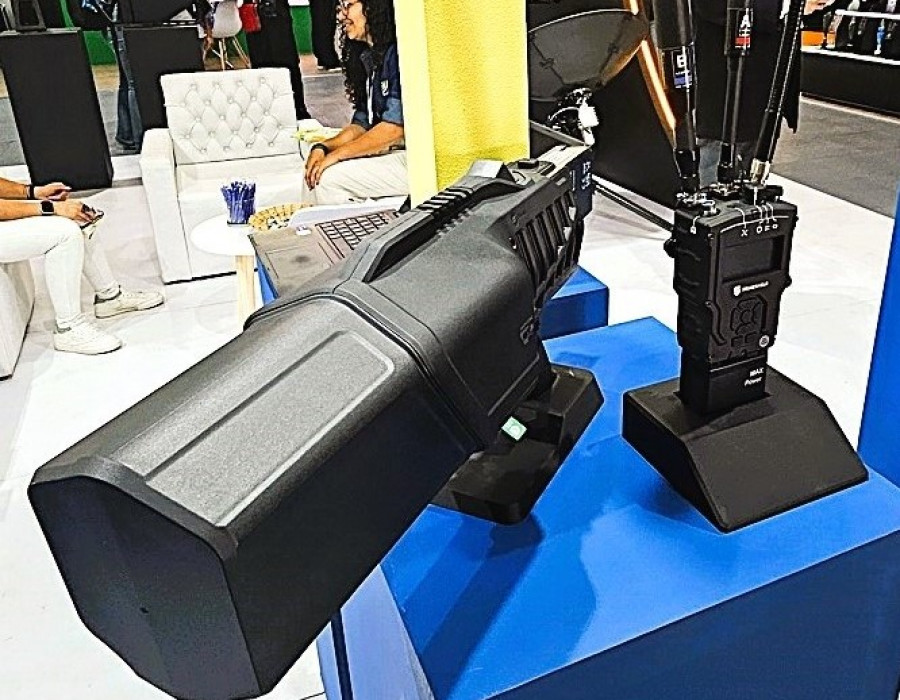 012 Droneshield drone gun Mk4   copia