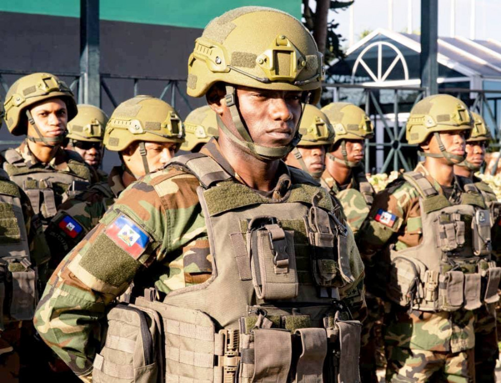Haiti FFAA Tropas MinDefenseHaiti