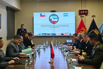 XXVII Reunión de Interconsulta entre los Estados Mayores Conjuntos de Chile y Argentina Firma Emco Chile
