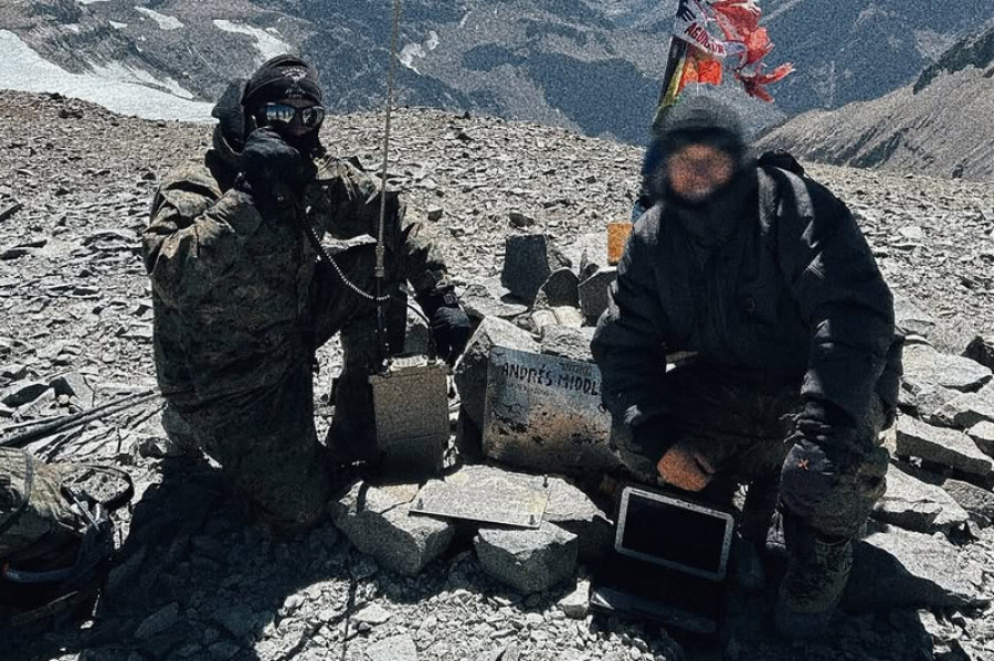 Entrenamiento de Radio Operadores de Operaciones Especiales en montaña Firma Escuela de Paracaidistas y Fuerzas Especiales del Ejército de Chile 002