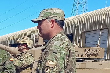 Sistema electro óptico ATS 65D de Aselsan en la torre de un Leopard 2A4 Firma Ejército de Chile