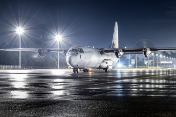 C 130J 30 Super Hercules de la USAF en el aeropuerto Carriel Sur de Concepción Firma Sebastián Fernández