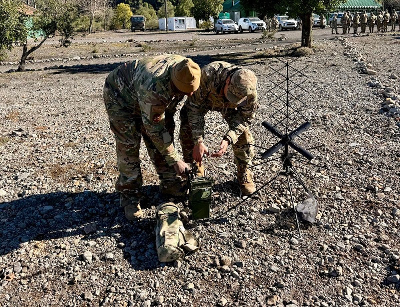 Ejercicio Commex Bravo en la zona general de Antuco Firma Ejército de Chile