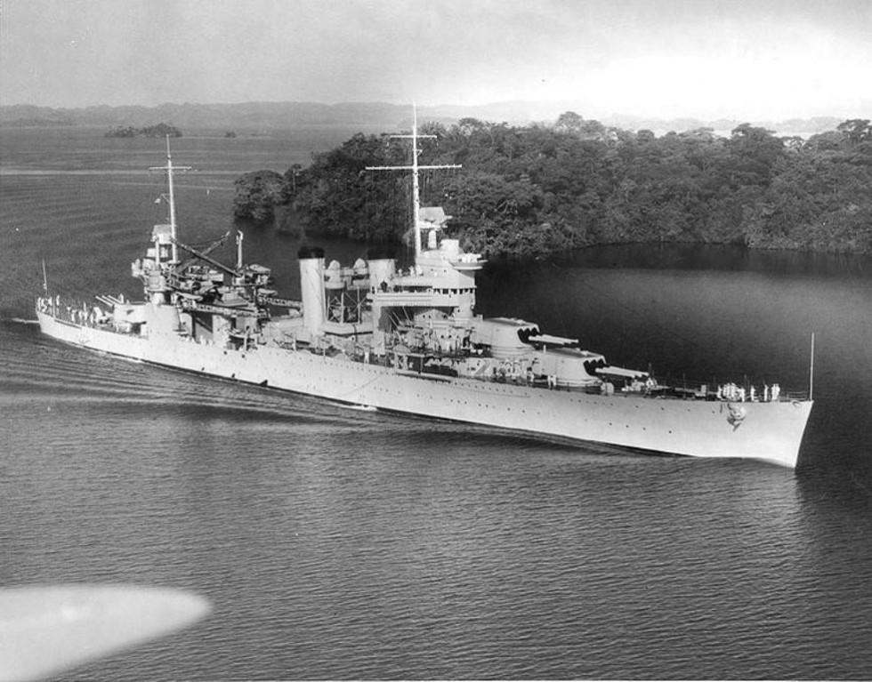 USS Vincennes (CA 44) in Panama Canal 1938