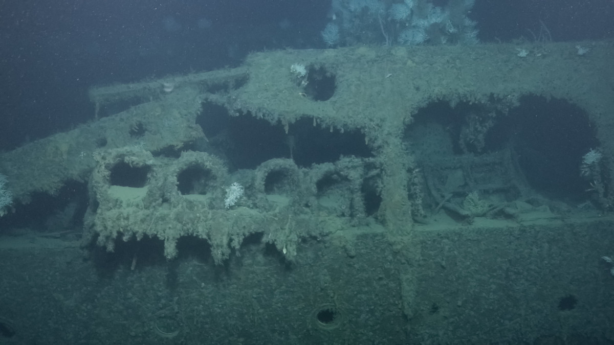 Restos del HMAS Canberra