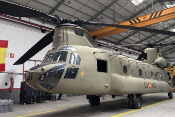 Hangar para helicópteros Chinook F en la base Coronel Maté de las Famet en Colmenar Viejo