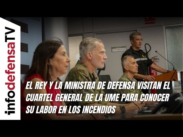 El Rey y Margarita Robles visitan el cuartel general de la UME para conocer su labor en incendios
