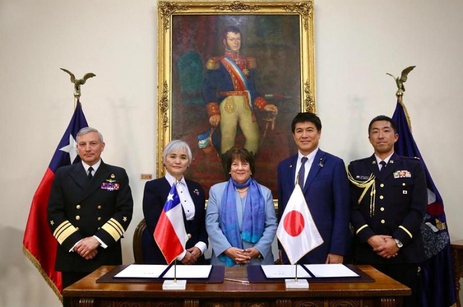 Firma de memorándum de cooperación en Defensa Foto Ministerio de Defensa Nacional de Chile