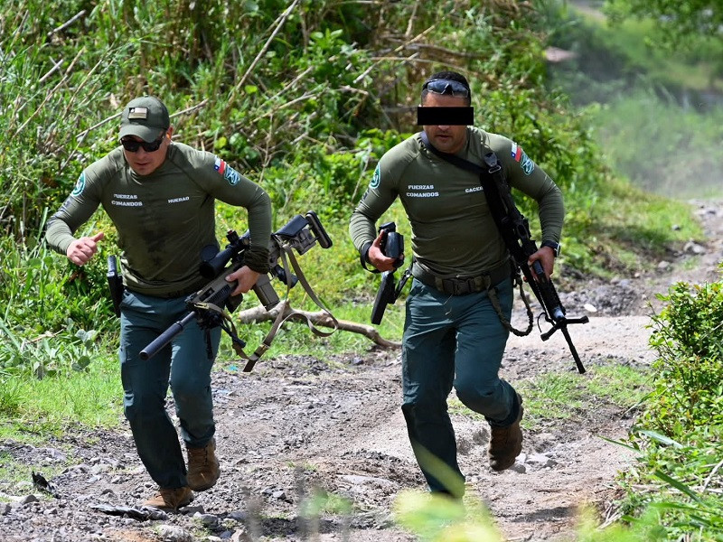 Equipo de francotiradores del GOPE de Carabineros en uno de los eventos del cuarto día de Fuerzas Comando 2025 Firma Socsouth