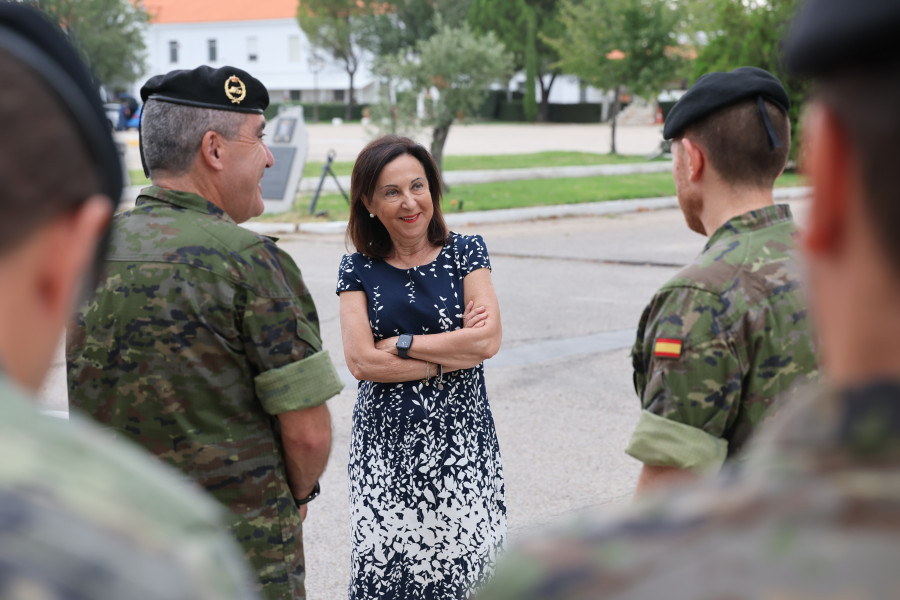 La ministra en la Brigada Guadarrama en El Goloso