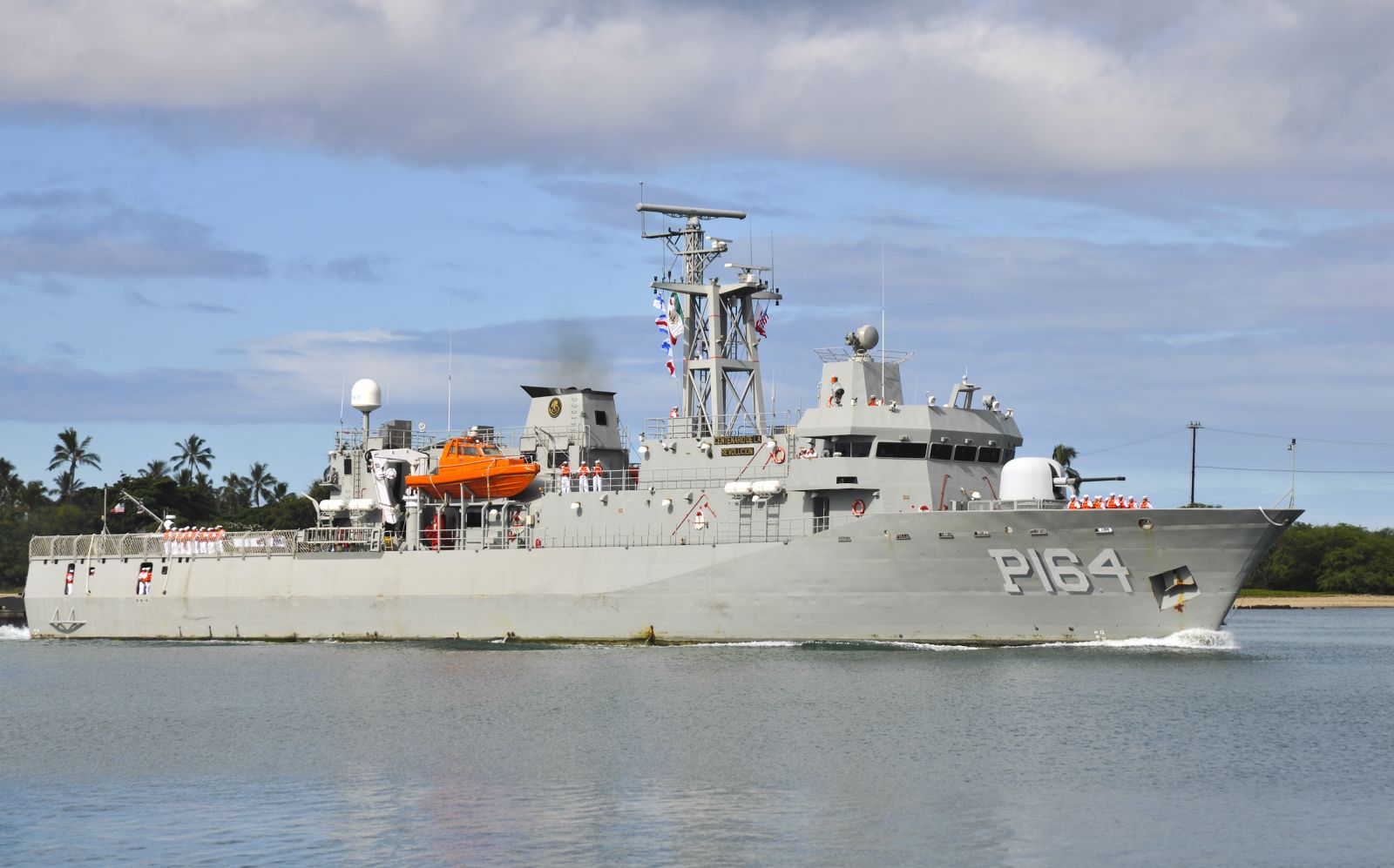 La ARM Revolución es un claro ejemplo de la calidad de las construcciones navales mexicanas. Foto Semar.