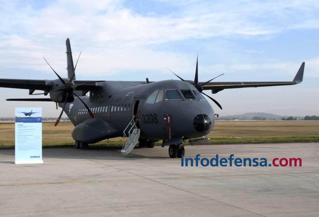 A400m airbus Famex foto Leonardo Atilano
