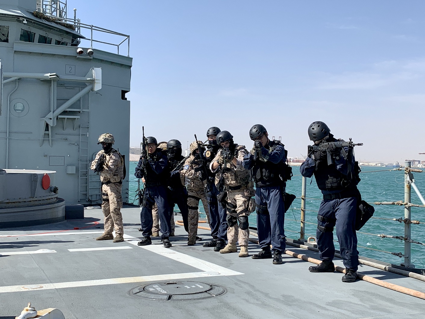 Entrenamiento conjunto de la Armada Española y las Fuerzas Marítimas de Japón. Foto: EMAD 